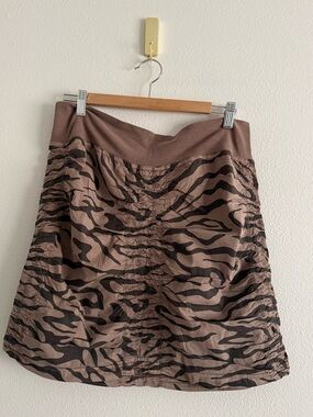 XCVI Wearables Trace Ruched Animal Print Skirt Womens Sz L NWT